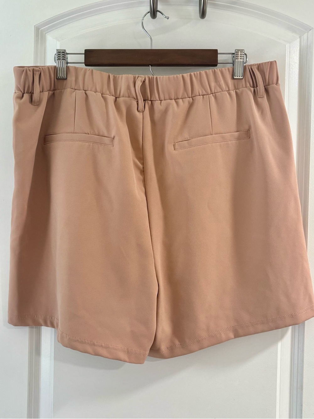32 Degrees High-Waist Pleated Shorts in Blush Pink - Picture 9 of 10
